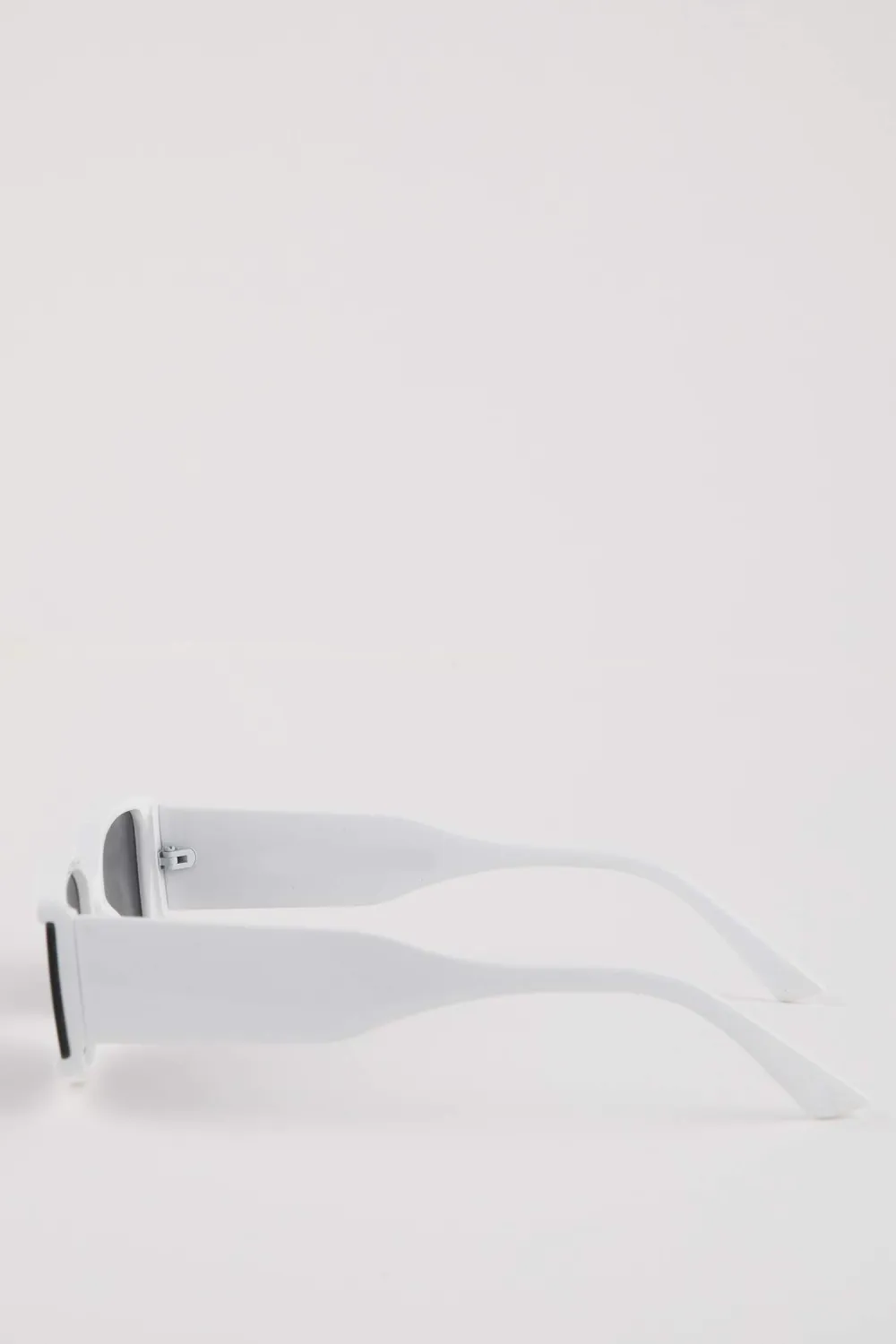 Trapezoidal White-Framed Sunglasses